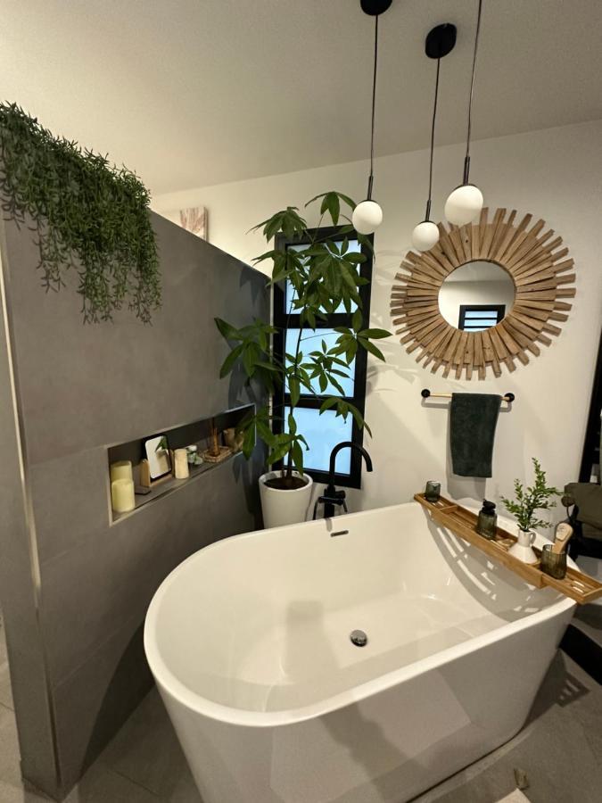 La Parenthese Chez Seb Et Gwen Appartement Le Tampon Buitenkant foto